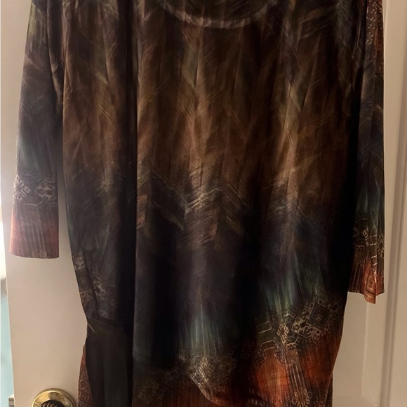 Exquisite Velvety Dress/Top with Chiffon Hem. - Picture 2 of 5